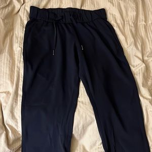 lululemon on the fly pants size 4
